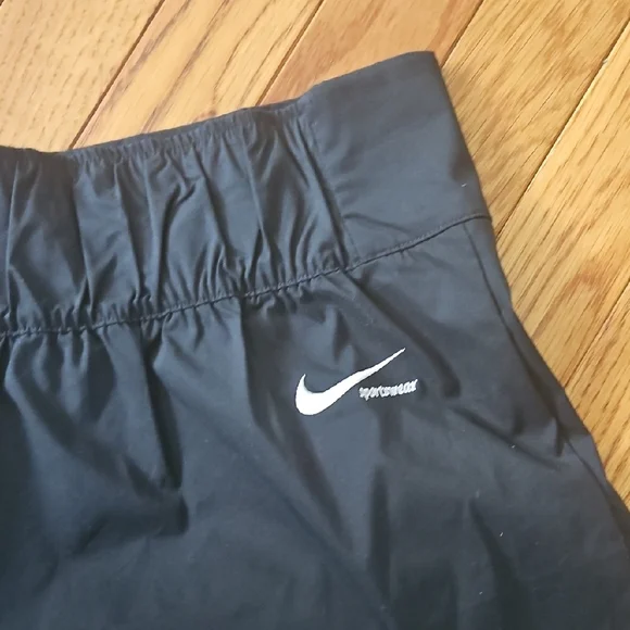 Nike Women's Black Athletic Shorts with Zipper - Picture 3 of 5